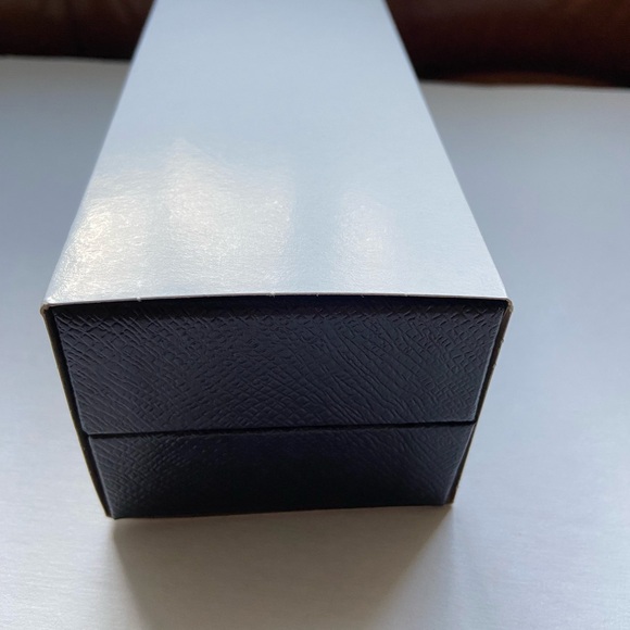 NEW Prada Sunglasses - Picture 5 of 14